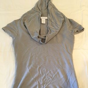Women’s gray comfy shirt